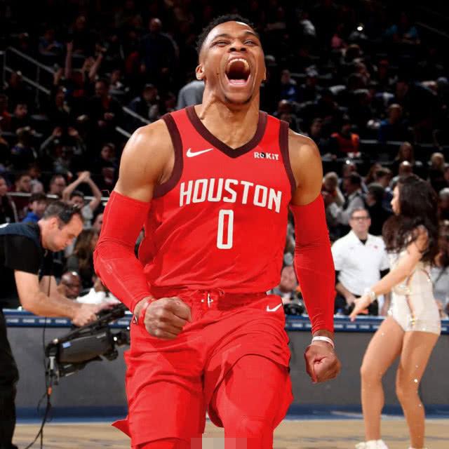 在狼队主场 在狼队主场