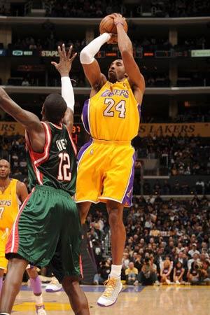 争夺奖杯 争夺奖杯